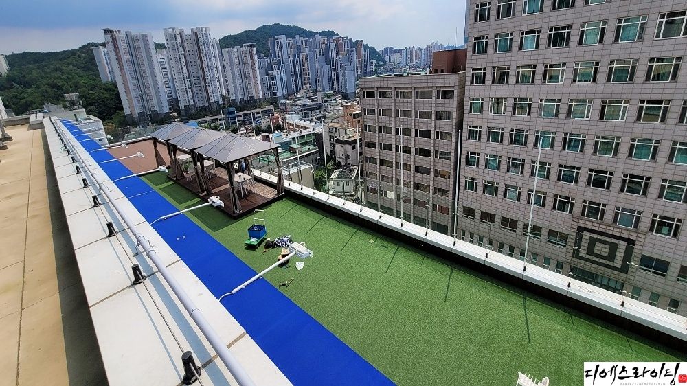 루프탑 테마 줄조명 조성 대표사진